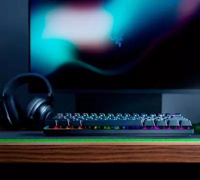 Klaviatura RAZER HUNTSMAN MINI RZ03-03390100-R3M1 Black (Purple switches)