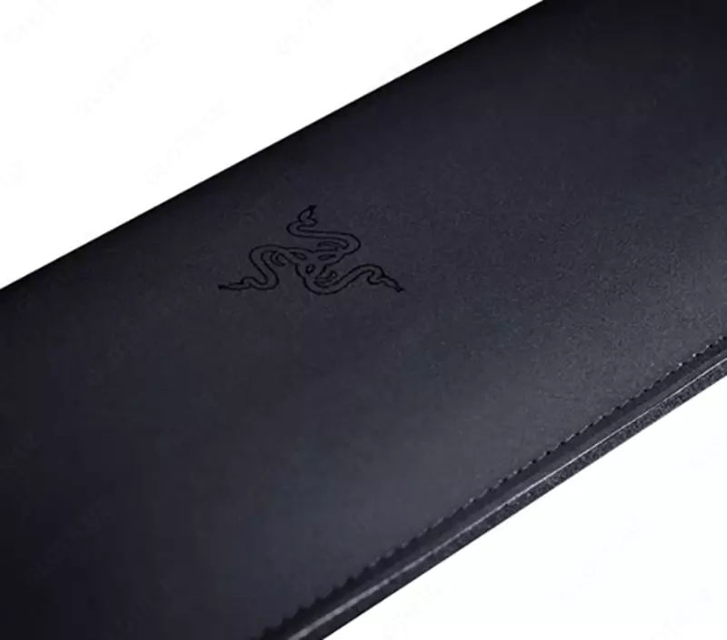 Эргономическая подставка под запястья RAZER Ergonomic Wrist Rest for TKL Keyboards RC21-01710100-R3M1