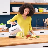 587 500 сум Чайник Braun WK1110WH