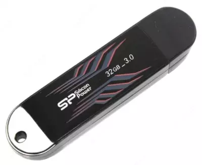 USB flesh haydovchi Silicon Power B10 32gb 3.0