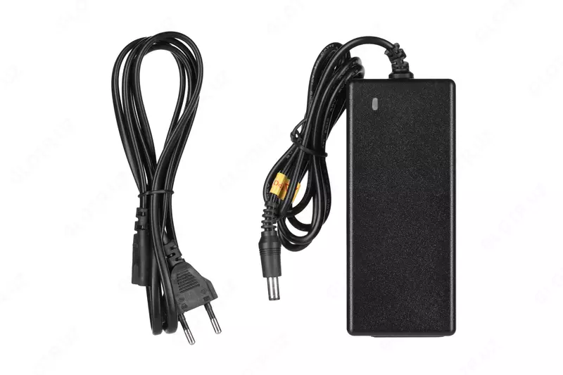 Switch 2E PowerLink SP401F 5xFE (4x FE PoE, 1xFE Uplink, 50W), boshqarilmaydigan