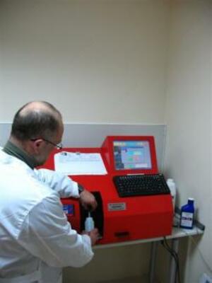 Анализ моторного масла бензина дизельного топлива в лаборатории