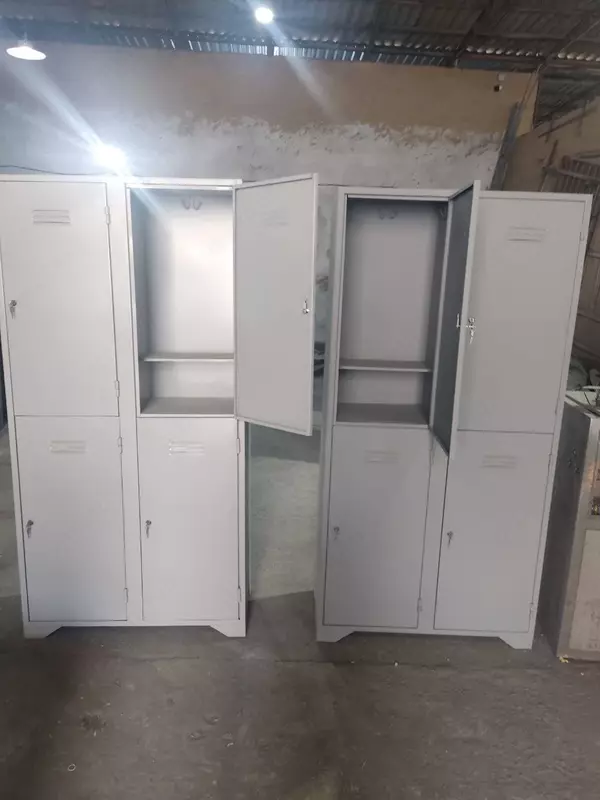 Шкаф раздевальный 4 дверный