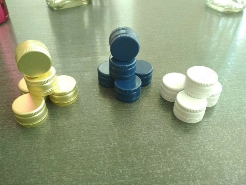 Алюминиевый колпачок для укупорки стеклянных бутылок типоразмер 28х18