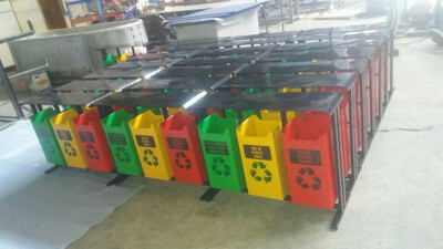 Металлические урны для раздельного сбора мусора