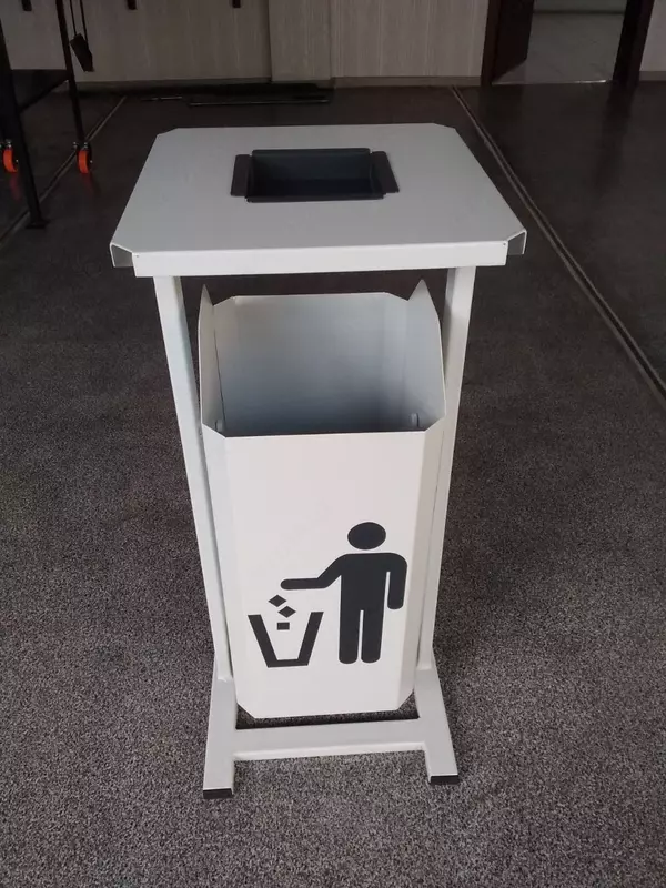 Урна уличная № 1 - от {0} сум