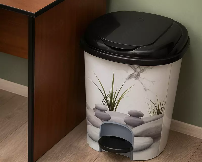 Урна с педалью