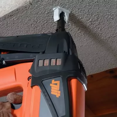 Montaj pistoleti uchun mo'ljallangan o'rnatish qisqichi D20 "Polymer master recycling" MCHJ