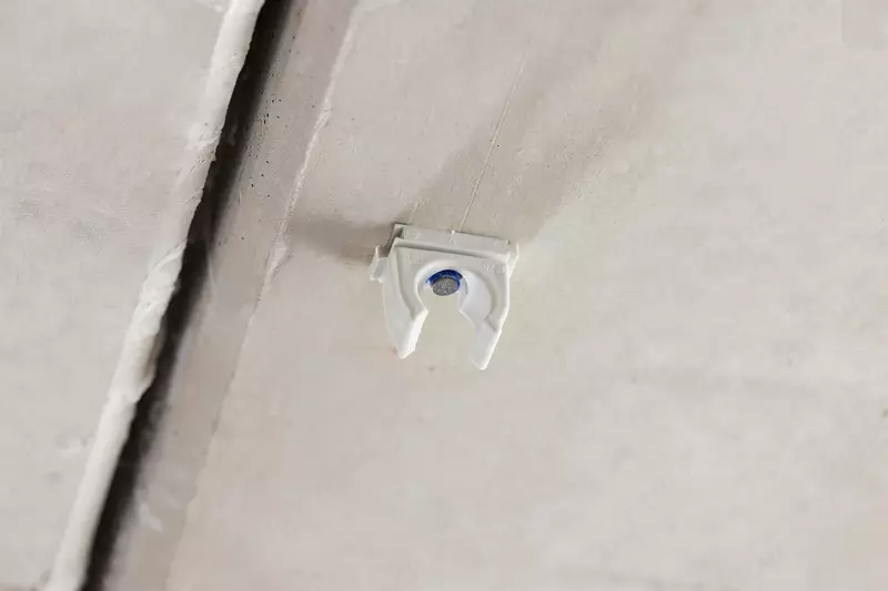 ООО "Polymer master recycling" - Крепёж клипса для монтажного пистолета D20