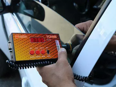 Измеритель светопропускания стекол ТОНИК