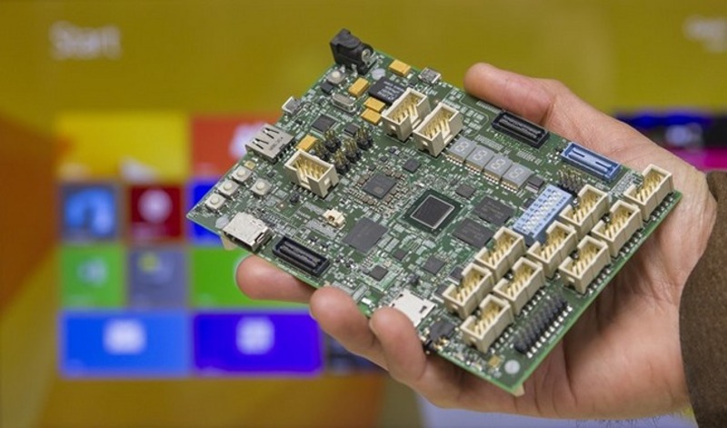 MICROSOFT И INTEL ПРЕДСТАВИЛИ ПЛАТУ SHARKS COVE ДЛЯ РАЗРАБОТЧИКОВ