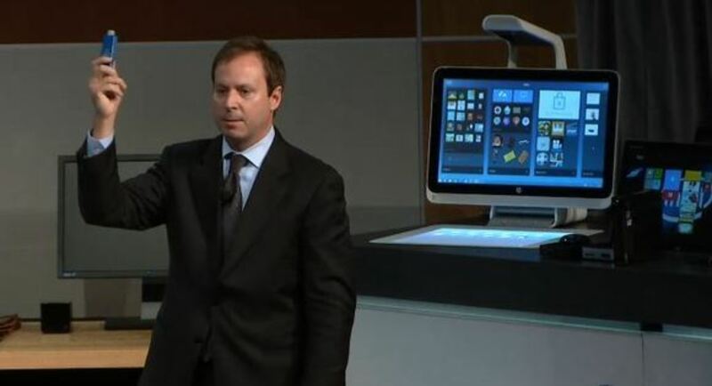 INTEL ПОКАЗАЛА МИНИ-КОМПЬЮТЕР РАЗМЕРОМ С ФЛЕШКУ