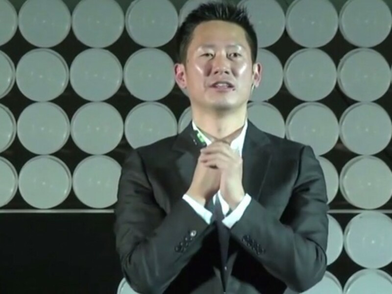 НОВЫЙ ГЛАВНЫЙ ДИЗАЙНЕР SAMSUNG СДЕЛАЕТ ИЗ GALAXY S «КОНФЕТКУ»