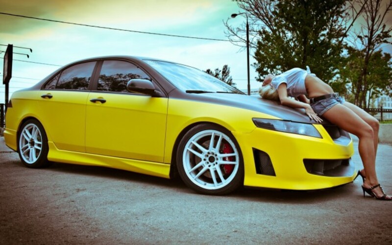 ПАТЕНТ GOOGLE: КЛЕЙКИЙ КАПОТ, ПРИКЛЕИВАЮЩИЙ К СЕБЕ СБИТЫХ ПЕШЕХОДОВ