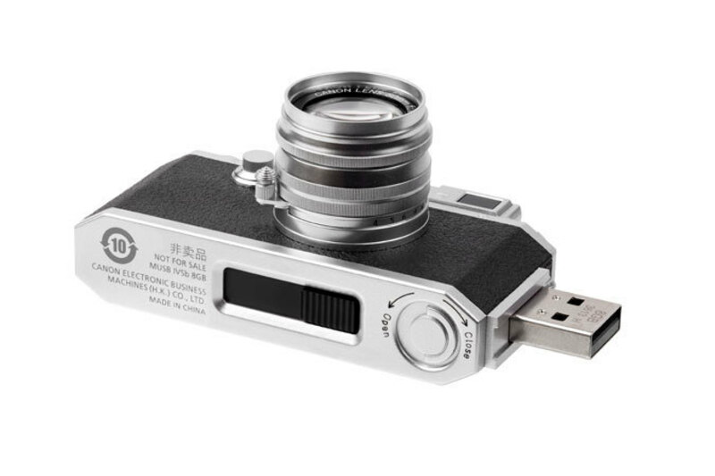 Canon выпустила ретрокамеру, которая оказалась обычной флешкой