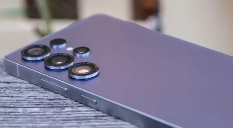 Ура! Суперфлагман Samsung Galaxy S26 Ultra все-таки получит зарядку на 60 Вт