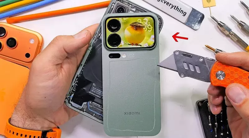 «Атака клонов»: мучитель смартфонов изучил Xiaomi 17 Pro и сравнил его с iPhone 17 Pro