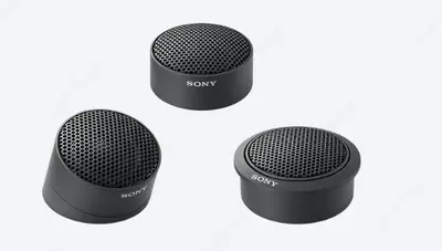 Sony XAV-AX8000 avtomobil radiosi