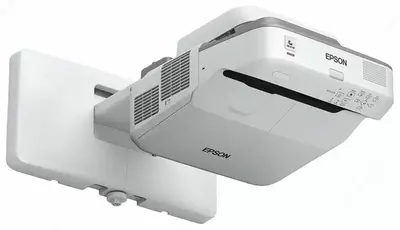 Epson EB-685W projektori
