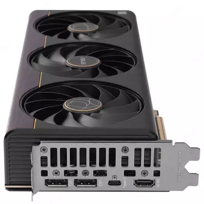ASUS ProArt GeForce RTX 5070 Ti OC Edition 16 GB video kartasi