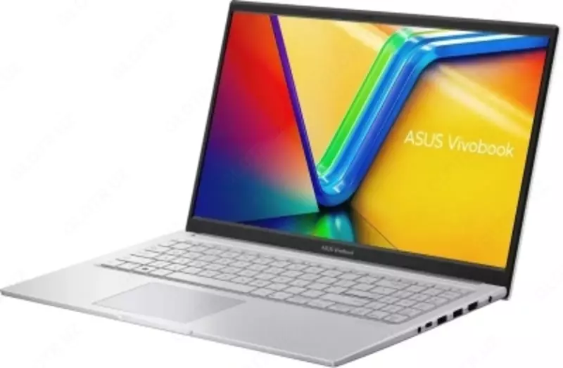 ASUS Vivobook 15 Core 5 120U / 16GB / 512GB SSD / 15.6" FHD / 60Hz
