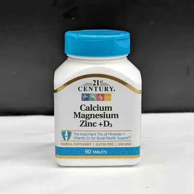 21st Century Calcium Magnesium Zinc + D3 поддерживает прочность зубов и костей, а также необходим для ферментативных процессов и нормальной работы мышечной и нервной системы