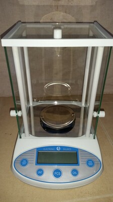 Cz balansi (300g - 0.001g)