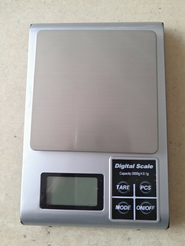 Весы бытовые Digital scale KM 0,1гр/ 3000гр с пластмассовой чашкой