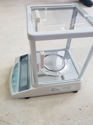 Весы лабораторные Shinko 320/0