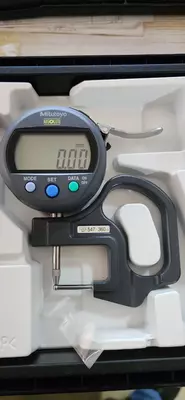 Стенкомер - Толщиномеры ABSOLUTE Digimatic позволяют измерять толщину стенки труб.