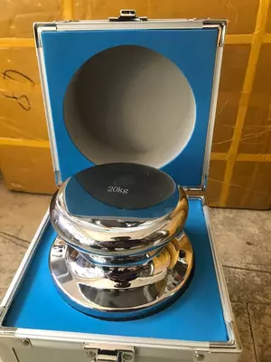 Калибровочная гиря 20 кг - F1