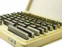 Chekli yassi-parallel uzunlik o‘lchovlari