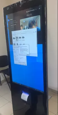  Инфокиоск вертикальный 32 c камерой и принтером - 