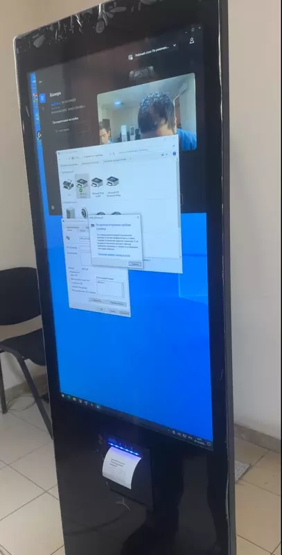  Vertikal Info Kiosk 32 kamera va printer - 