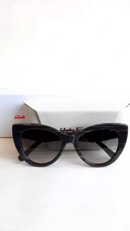 Брендовые солнцезащитные очки - 1 400 000 сум