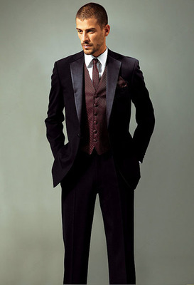 Прокат мужских костюмов