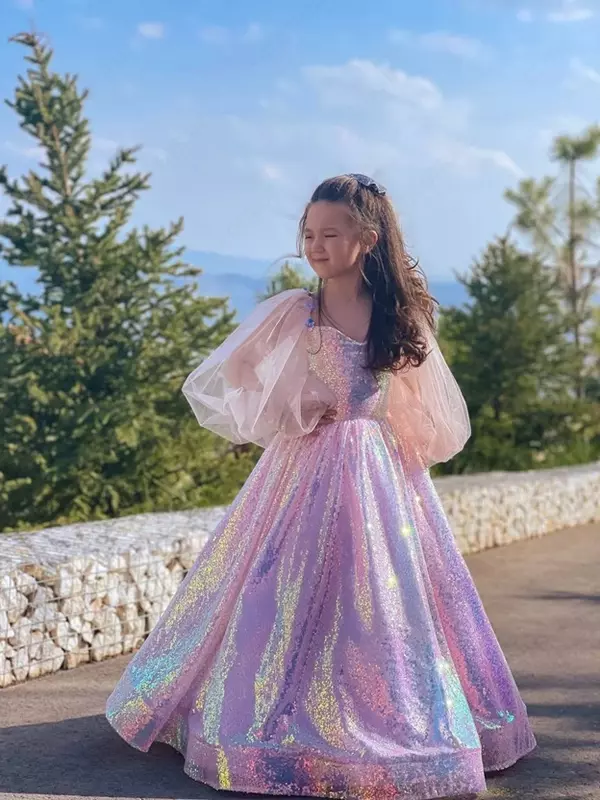 Qiz uchun polda marvaridli ko'ylak