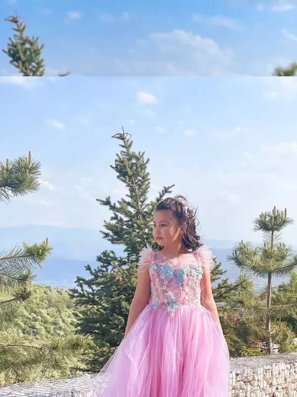 Розовое платье в пол для девочки