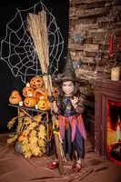 Kichkina Jodugar qiz uchun rasm