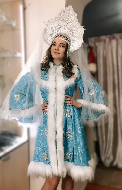 Костюм Снегурочки с кокошником