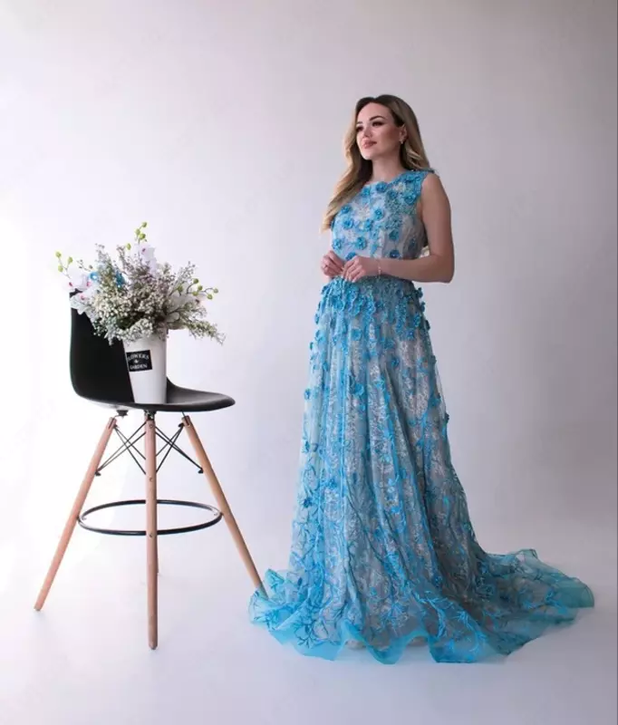 Вечернее платье нежно голубого цвета