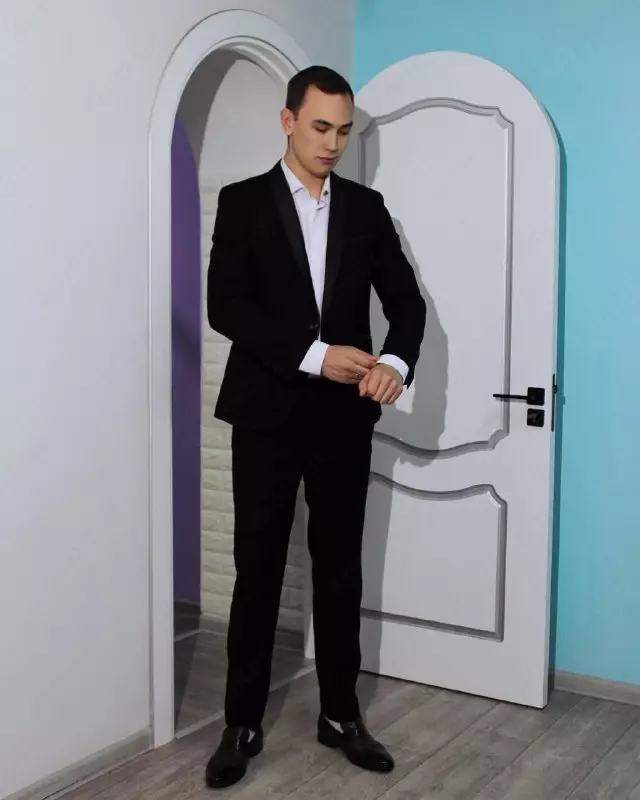 Смокинги - по запросу