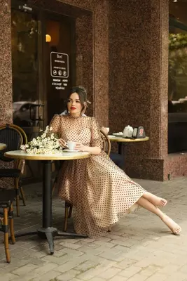 Вечернее платье бежевого цвета