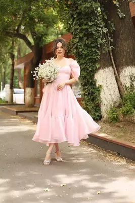 Вечернее платье розового цвета - Narx so&#039;rov asosida