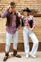 Erkaklar va ayollar uchun kovboy kostyumlari SvetlanaS