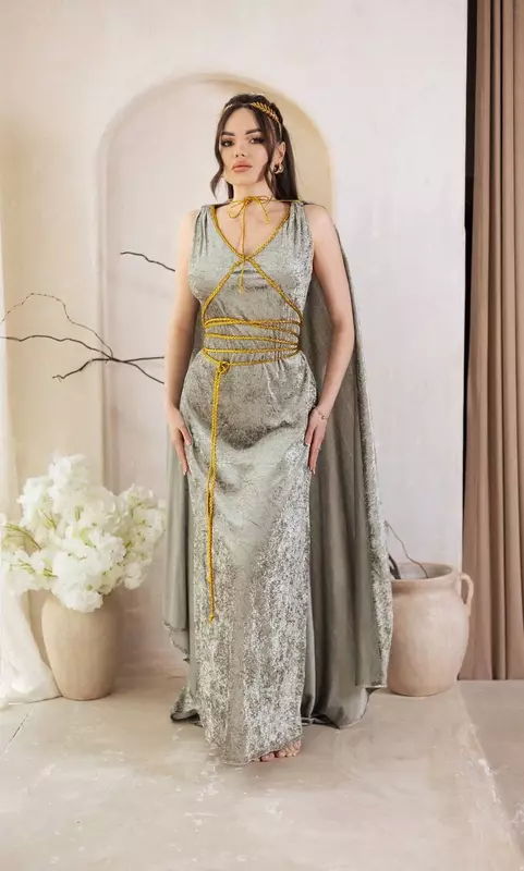 Костюм в греческом стиле