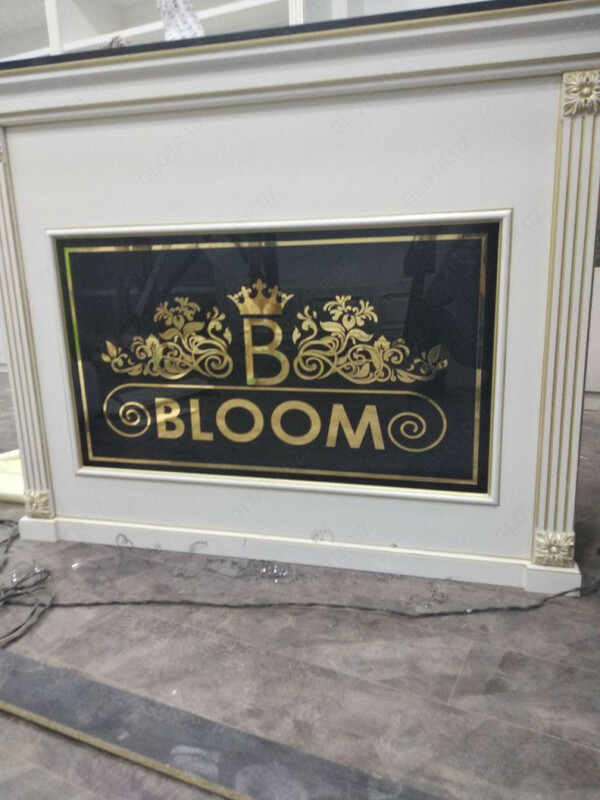   Реклама на автомобиле Дамас