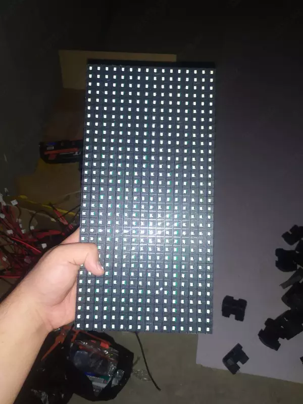 Табло Бегущая строка. 4 метра на 40 см.