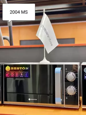 Mikroto'lqinli pech Beston SM2004-MS