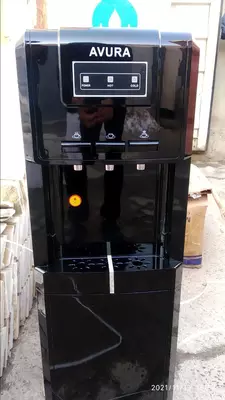 Кулер для воды Avura